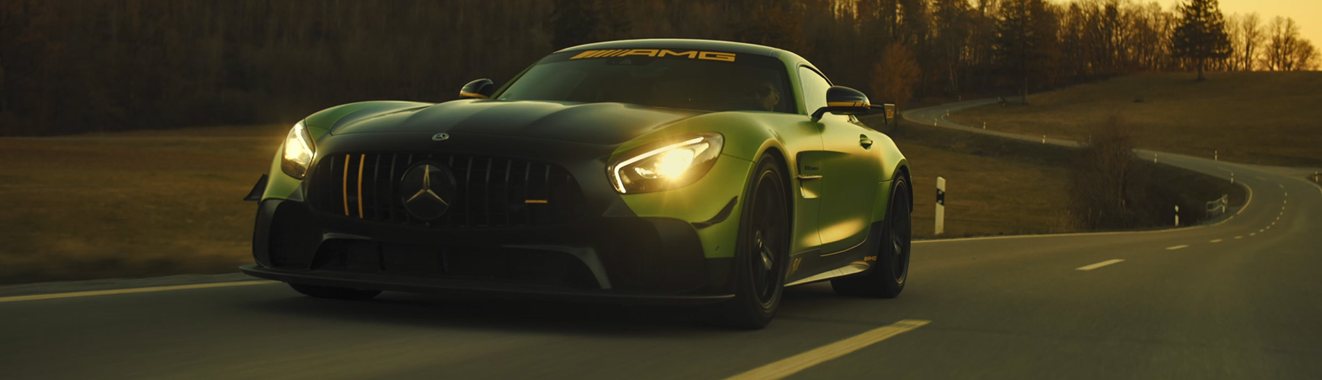 Even at low suspension travel, the KW V5 Clubsport achieves exactly the kind of damping that keeps a sports car as the Mercedes-AMG GT R safe and easy to drive at all times.