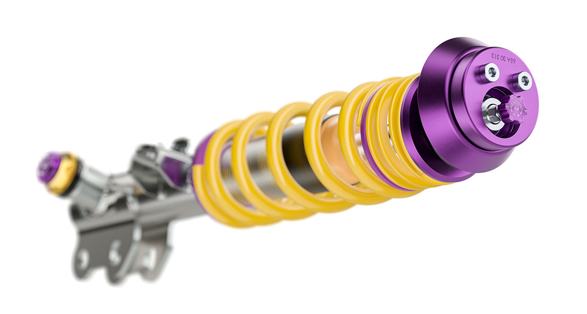 With the KW Clubsport 3-way coilover for the compact Toyota GR Yaris, the compression forces can be manually adjusted independently in the low-speed and high-speed ranges. The rebound can also be altered manually.
