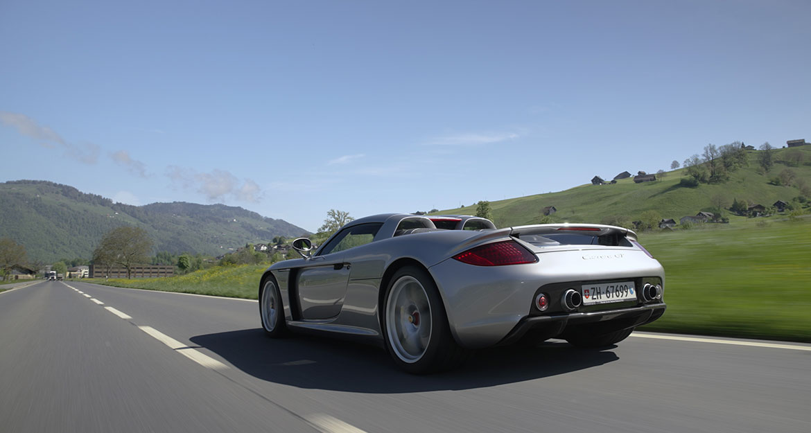 The KW V5 in the Carrera GT dampens speed bumps and other street irregularities in a reliable way
